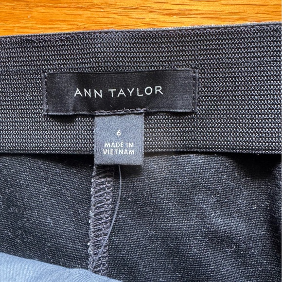 Ann Taylor women’s Gray Dress Pants with ankle zipper accents NWT - Picture 9 of 12